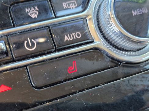 Used 2021 Lincoln Corsair FWD image 32