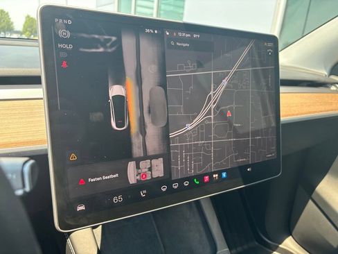 Used 2023 Tesla Model Y Performance AWD/4WD image 22