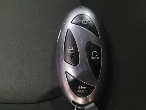 Used 2025 Hyundai Elantra SEL FWD image 32