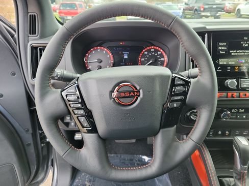 Used 2025 Nissan Frontier PRO-4X w/ Pro Convenience Package image 21