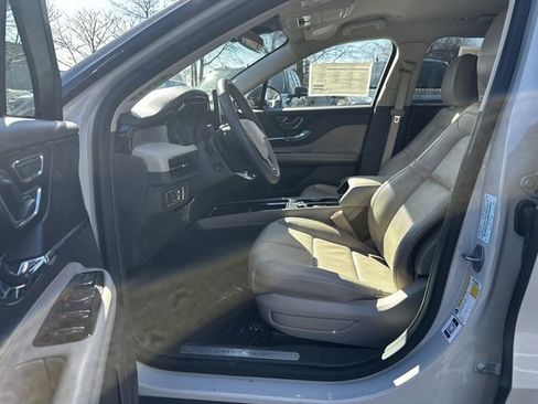 Certified 2024 Lincoln Corsair Premiere w/ Equipment Group 101A image 19