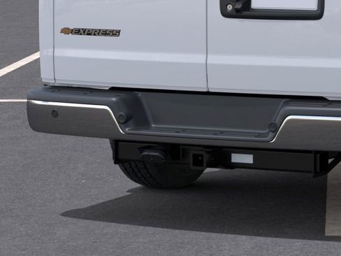 New 2026 Chevrolet Express 3500 RWD image 14