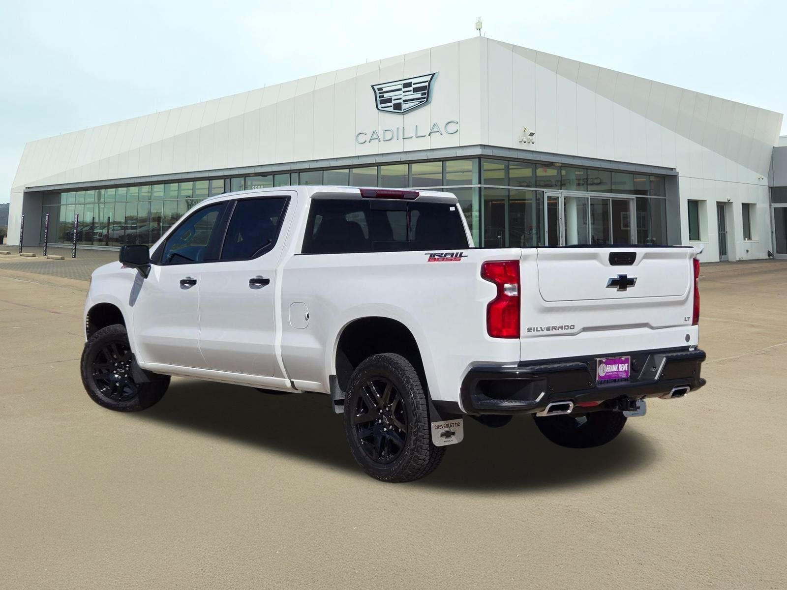 Used 2025 Chevrolet Silverado 1500 LT Trail Boss w/ LT Trail Boss Premium Package AWD/4WD image 4