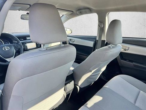 Used 2015 Toyota Corolla LE image 17