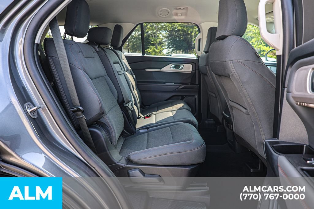 Used 2025 Ford Explorer Active RWD image 22