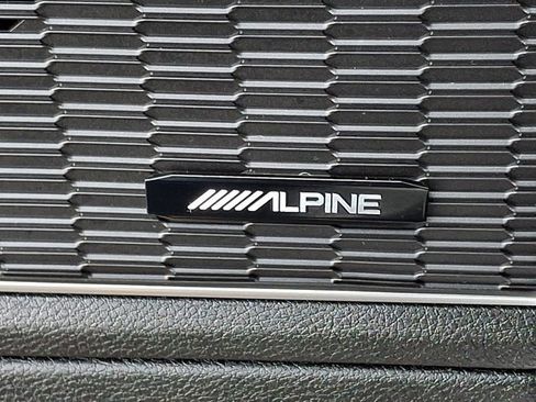 Certified 2025 Jeep Grand Cherokee Limited w/ Trailer Tow Package image 33