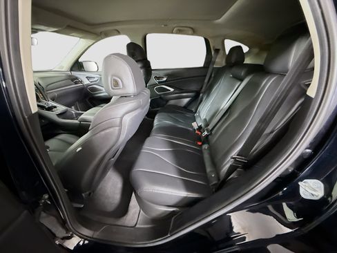 Used 2024 Acura RDX SH-AWD image 25