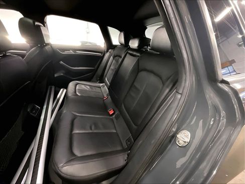 Used 2017 Audi A3 e-tron Premium image 27