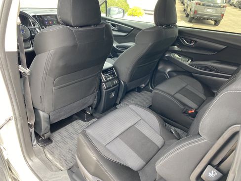 Used 2023 Subaru Ascent Premium w/ Convenience Package AWD/4WD image 19