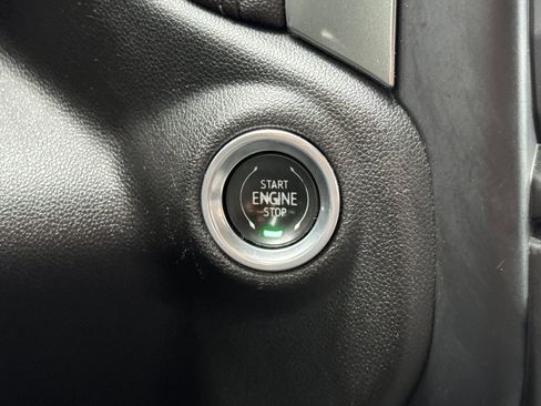 Used 2021 Chevrolet Silverado 1500 RST image 32