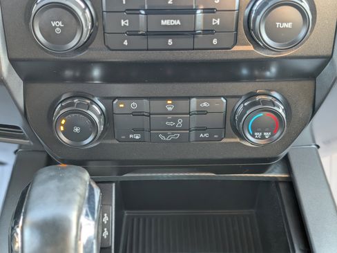 Used 2020 Ford F150 XLT w/ Equipment Group 301A Mid image 20