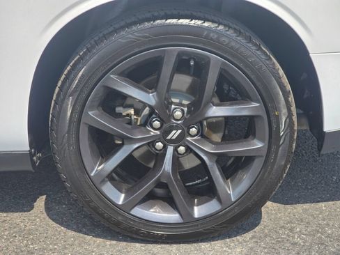 Used 2019 Dodge Challenger SXT w/ Plus Package RWD image 10