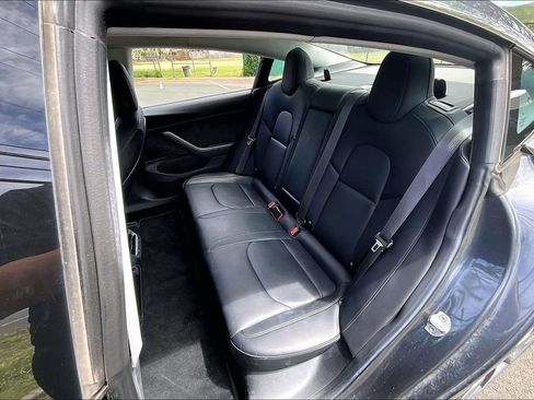 Used 2018 Tesla Model 3 Long Range RWD image 28