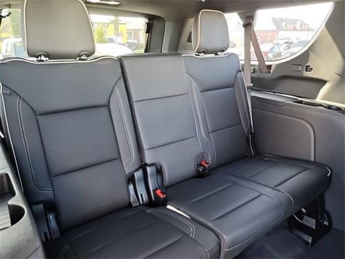 New 2026 GMC Yukon XL Elevation image 19
