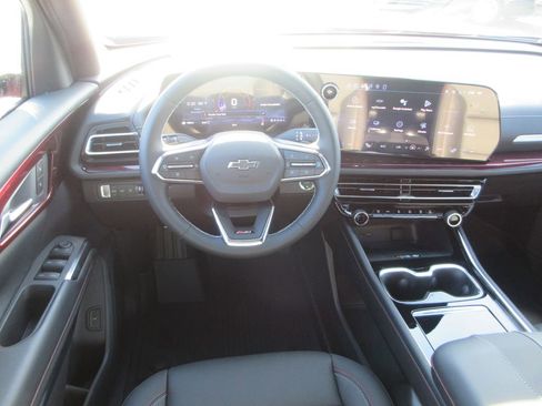 New 2026 Chevrolet Traverse Z71 w/ LPO, Floor Liner Package image 15