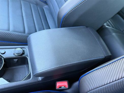 Used 2024 Volkswagen Golf R AWD/4WD image 32
