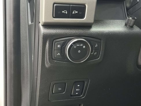 Used 2017 Ford F350 Lariat w/ Lariat Ultimate Package AWD/4WD image 9