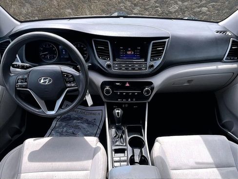 Used 2017 Hyundai Tucson SE AWD/4WD image 14