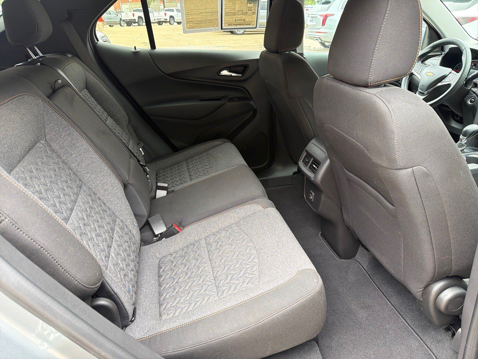 Used 2024 Chevrolet Equinox LT FWD image 12