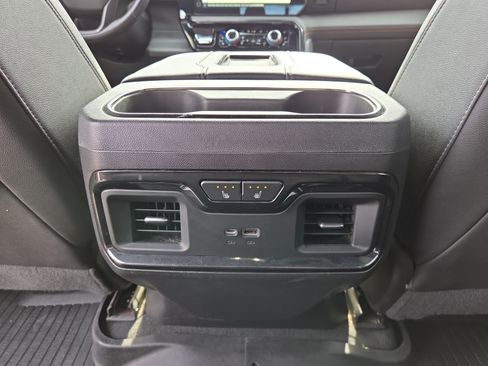 Used 2022 GMC Sierra 1500 AT4 w/ AT4 Premium Package AWD/4WD image 12