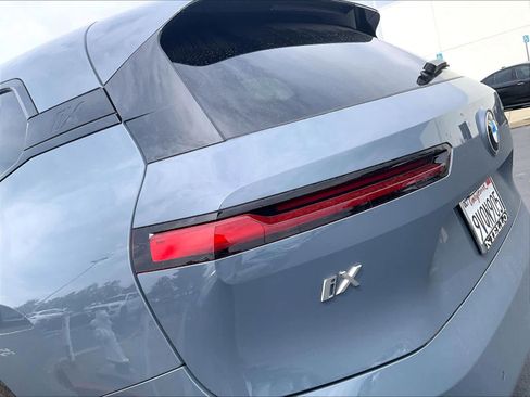 Used 2026 BMW iX xDrive45 w/ Premium Package image 30