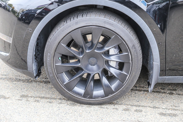 Used 2021 Tesla Model Y Long Range AWD/4WD image 8