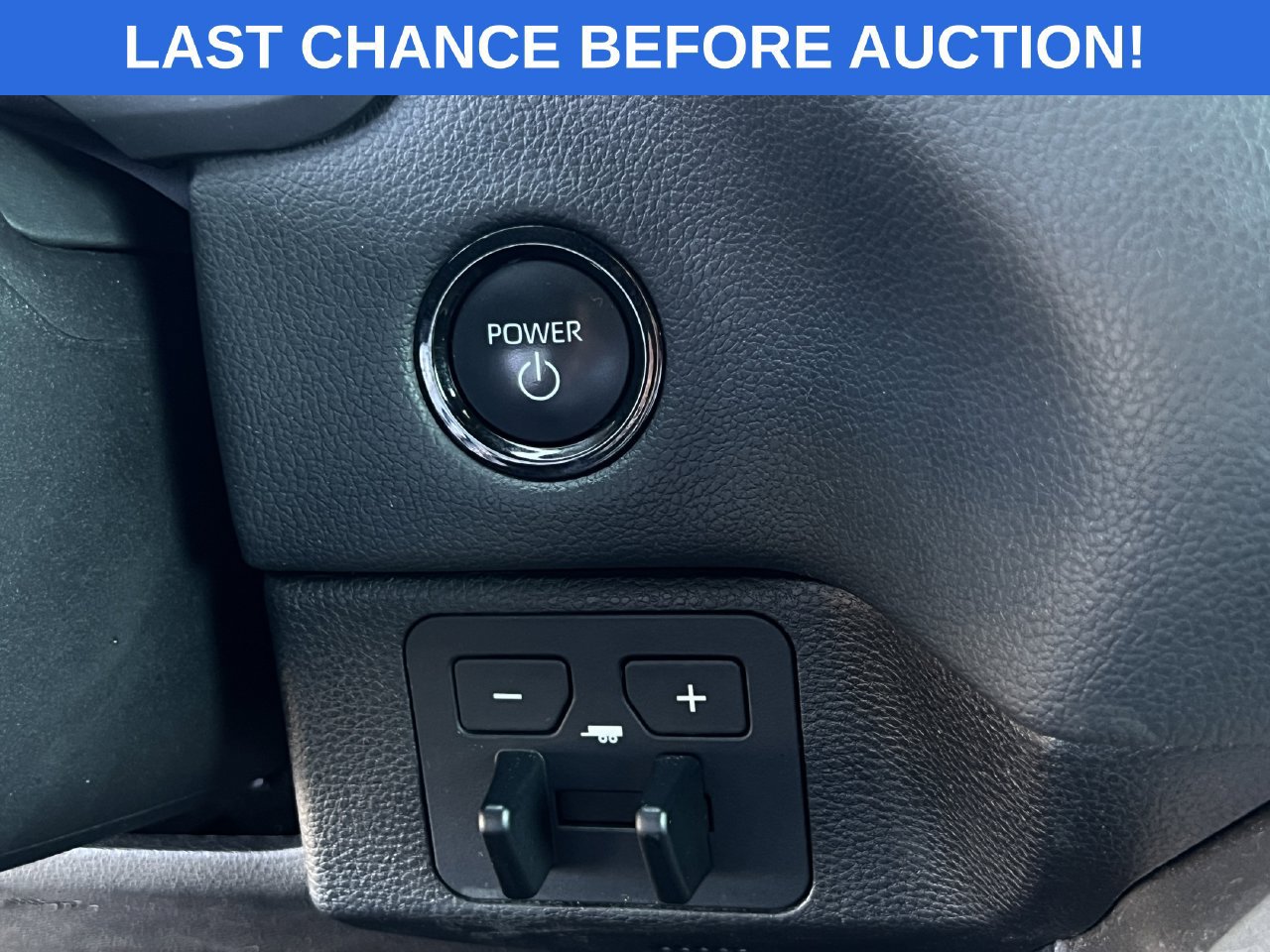 Used 2025 Toyota Sequoia Limited RWD image 21