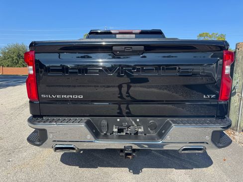 Used 2019 Chevrolet Silverado 1500 LTZ w/ LTZ Plus Package image 4