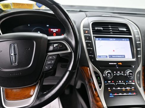 Used 2020 Lincoln Nautilus Reserve w/ Equipment Group 201A AWD/4WD image 16