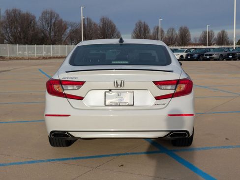 Certified 2022 Honda Accord Sport image 8