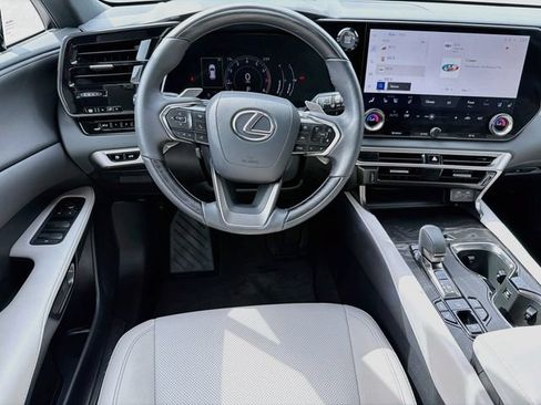 Used 2024 Lexus RX 350 Premium w/ Accessory Package AWD/4WD image 22