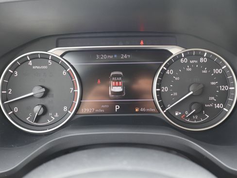 Used 2023 Nissan Rogue SV image 25