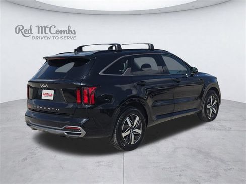 Used 2022 Kia Sorento S FWD image 7