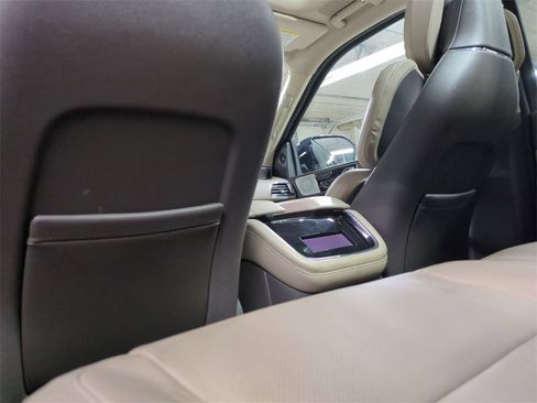 Certified 2023 Lincoln Navigator Reserve image 25
