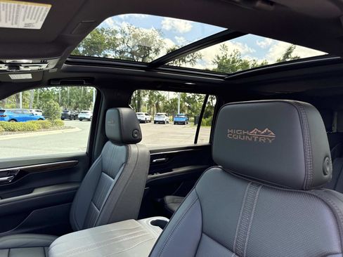 New 2026 Chevrolet Suburban High Country w/ Sun And Tow Package AWD/4WD image 23