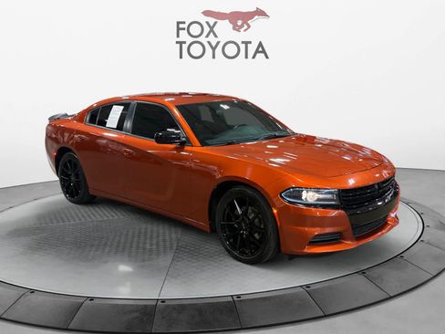 Used 2021 Dodge Charger SXT w/ Blacktop Package image 8