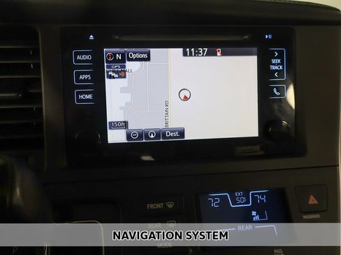 Used 2017 Toyota Sienna XLE w/ XLE Navigation Package image 3
