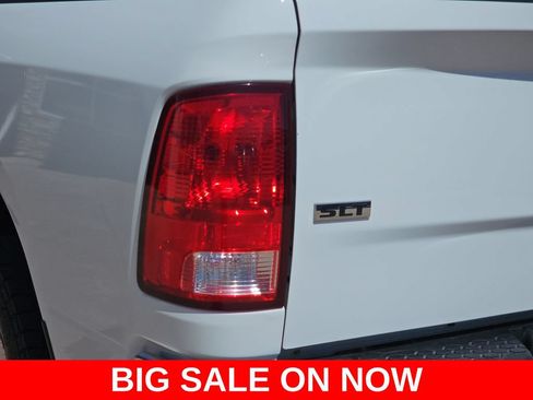 Used 2022 RAM 1500 Classic SLT w/ Electronics Group AWD/4WD image 40