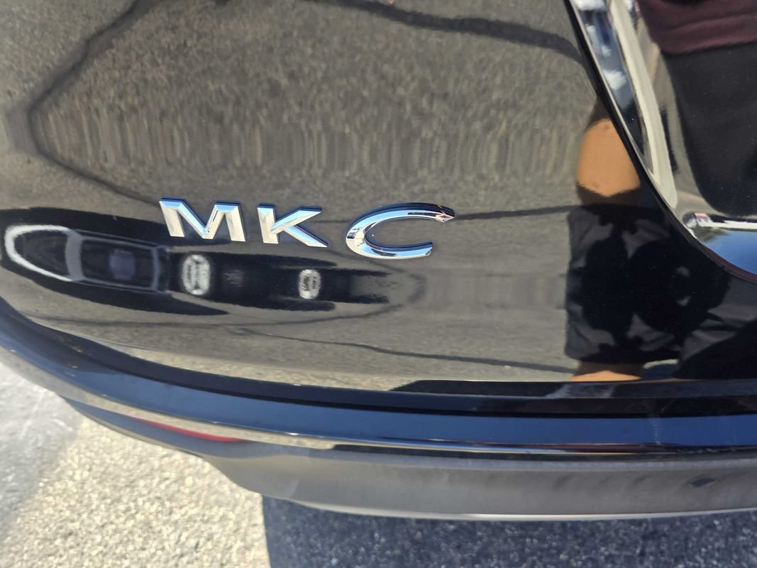 Used 2019 Lincoln MKC Premiere FWD image 16