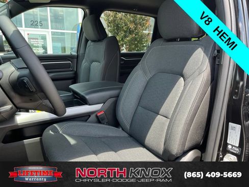 New 2026 RAM 1500 Big Horn AWD/4WD image 4