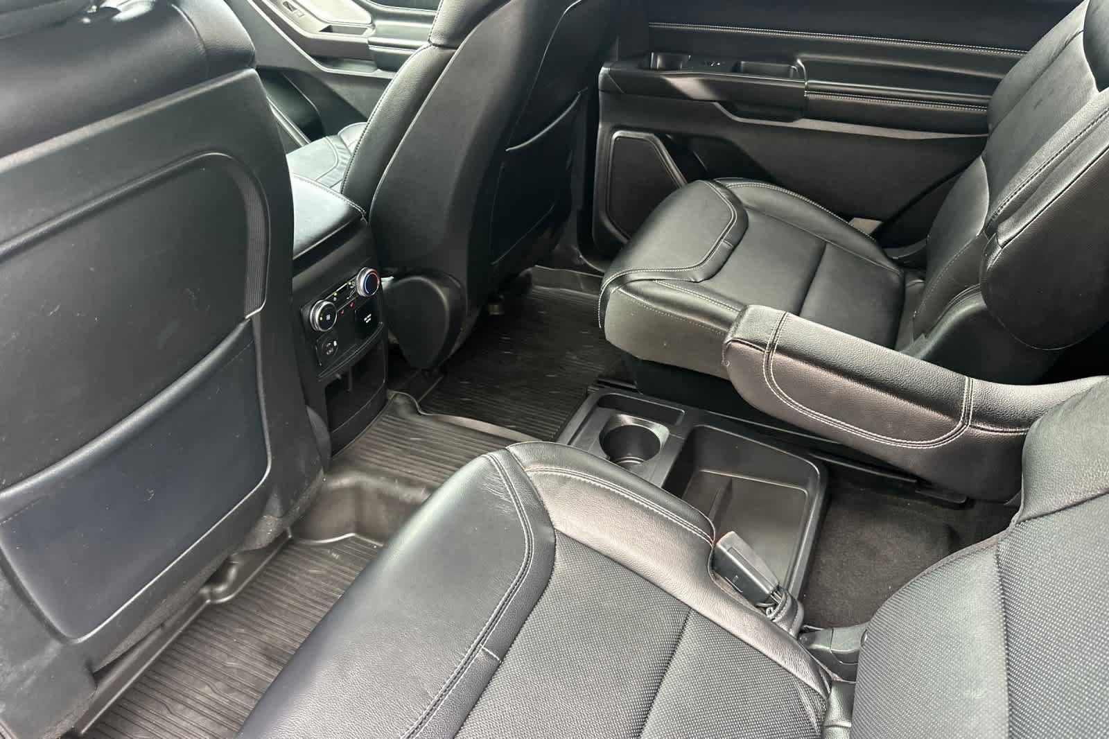 Certified 2020 Ford Explorer ST w/ Premium Technology Package AWD/4WD image 4