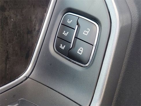 Used 2023 Ford F250 Lariat w/ Lariat Ultimate Package image 13