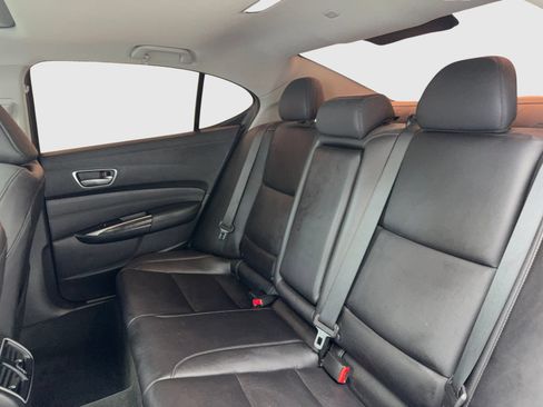 Used 2018 Acura TLX FWD image 34