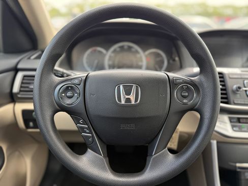 Used 2015 Honda Accord LX image 18