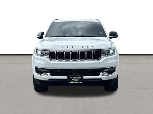 Used 2023 Jeep Wagoneer 2WD w/ Premium Group I image 2