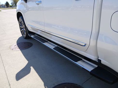 Certified 2025 Chevrolet Silverado 1500 High Country w/ High Country Premium Package AWD/4WD image 38