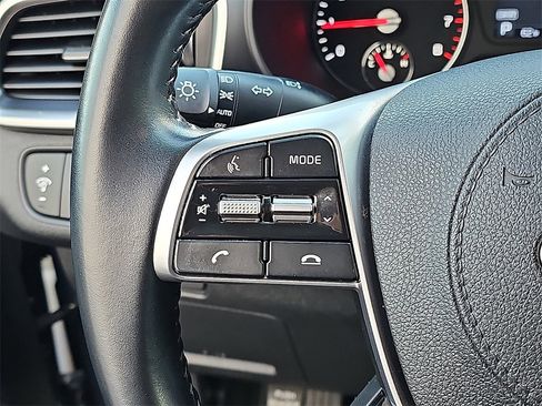 Used 2020 Kia Sorento LX w/ LX I4 Convenience Package image 22