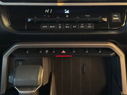 Used 2024 Toyota Tundra SR5 image 18