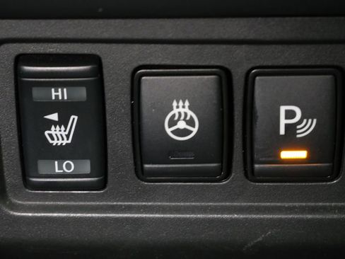 Used 2022 Nissan Frontier PRO-4X w/ Pro-4X Premium Package image 21