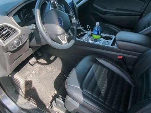 Used 2024 Ford Edge SEL image 16